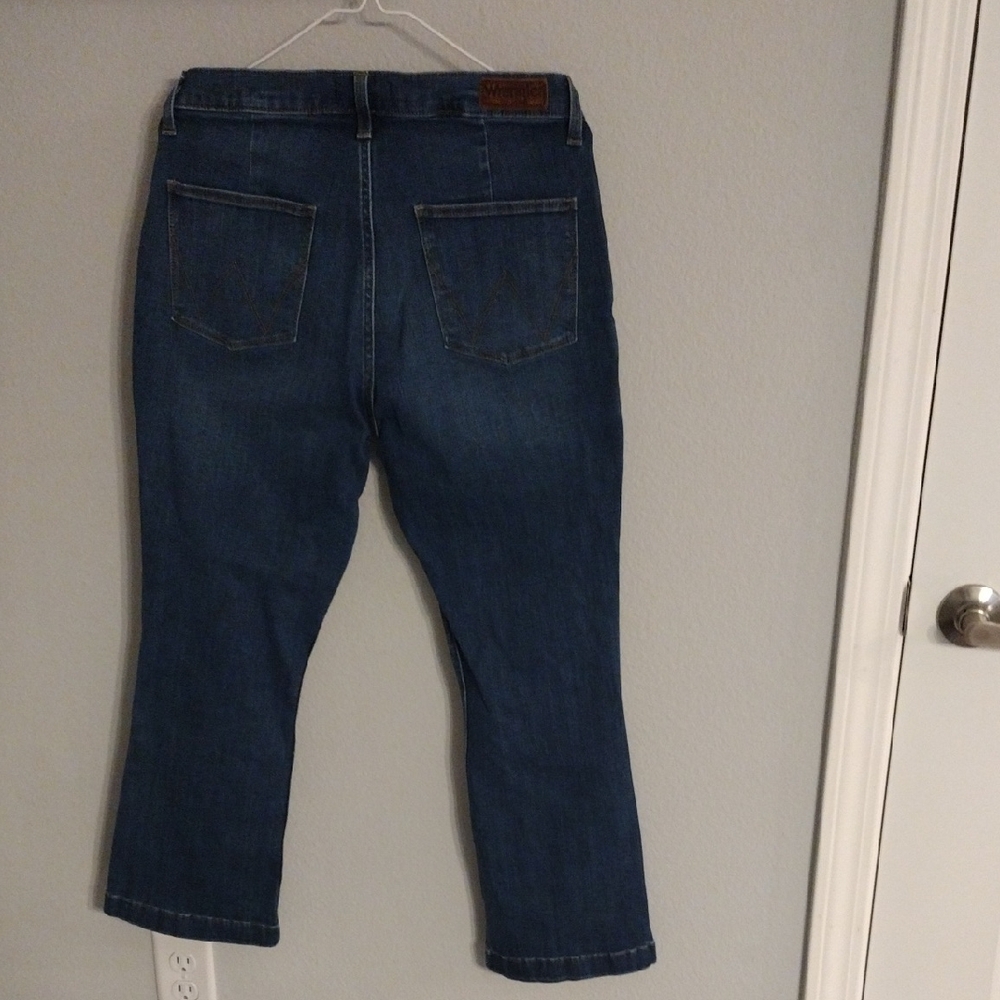 Wrangler High Rise Blue Jeans Classic Denim